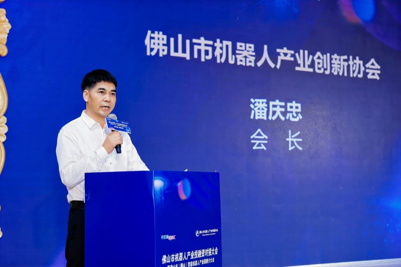 LEE_1519-opq4551666263.jpg