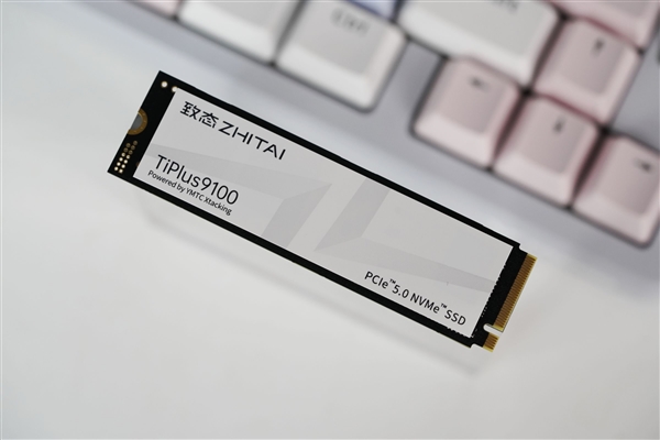 狂飙12000MB/s!长江存储致态TiPlus9100 2TB SSD图赏