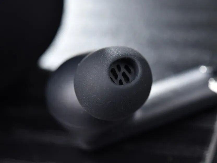 一加 Ace 6 至尊版全面评测：送给FPS玩家的一份梦想礼物