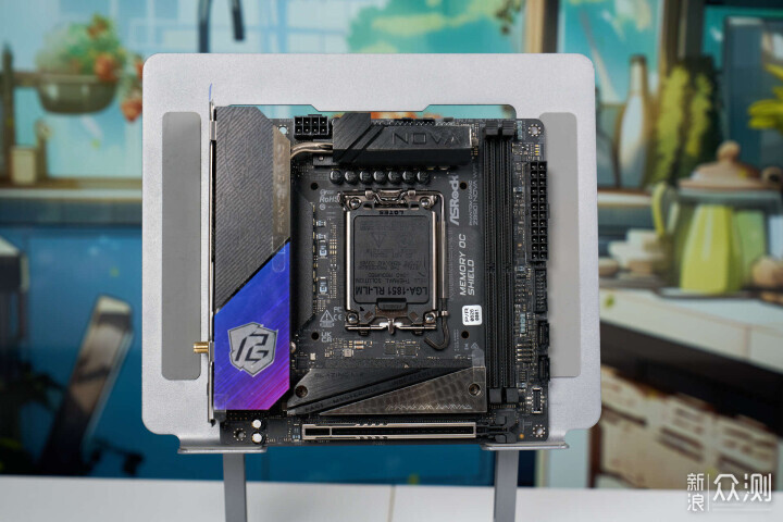 桌面极简新标杆:270KP架构ITX 主机全套装机_新浪众测