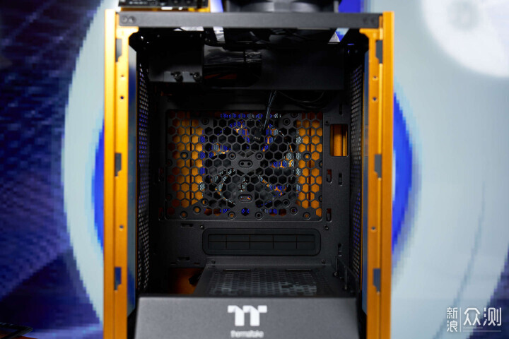 桌面极简新标杆:270KP架构ITX 主机全套装机_新浪众测