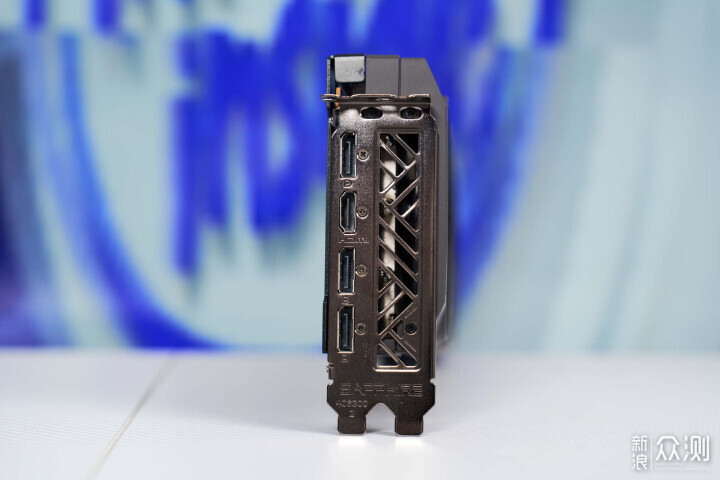 桌面极简新标杆:270KP架构ITX 主机全套装机_新浪众测