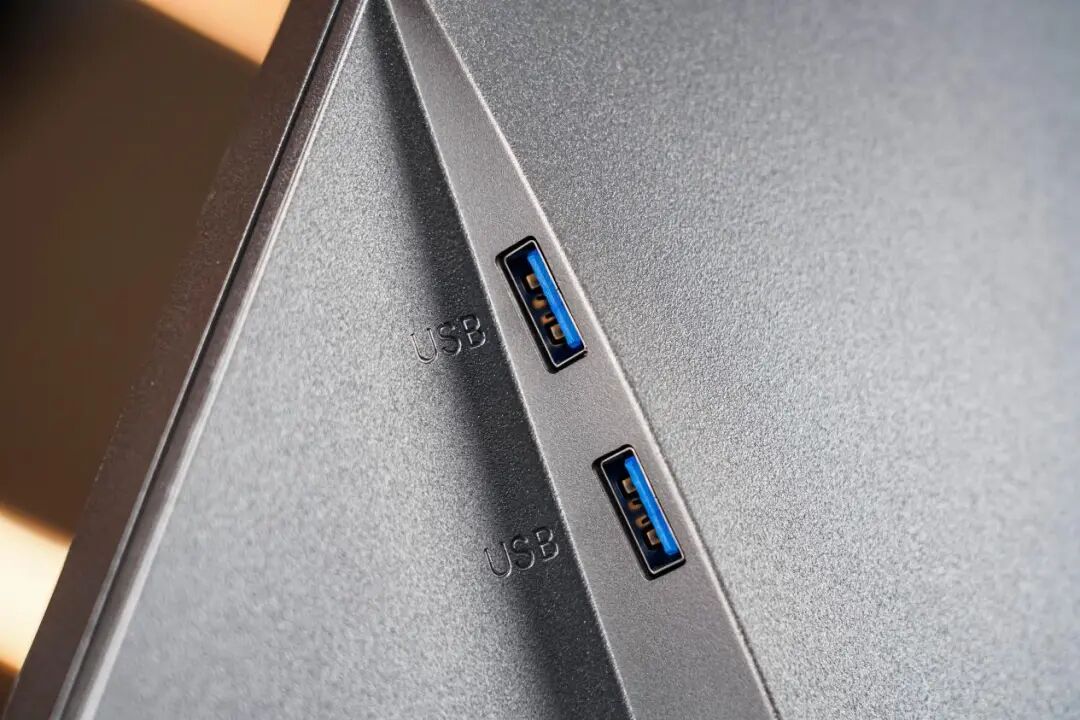 爱攻AGON AGP277QK显示器评测:双模同显,千帧护航