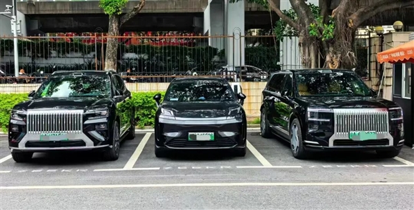 停不进车位这个锅 凭什么让车主背？