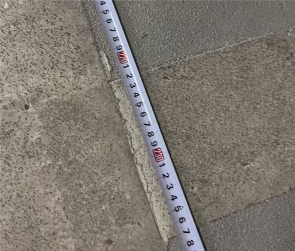 停不进车位这个锅 凭什么让车主背？