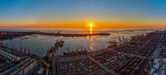 港口之美＋二公司＋叶连俊＋日出东方先照2.jpg