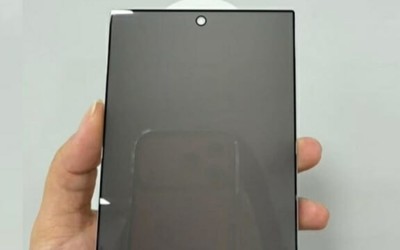 屏幕保护膜曝光！三星Z Fold 8 Wide确认改屏幕比例