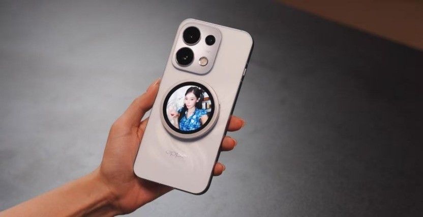 当手机越来越像,OPPO Reno16 系列走出了一条不一样的路