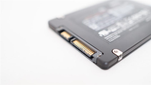 开网页就被监视!新型窃密技术曝光:SSD成突破口