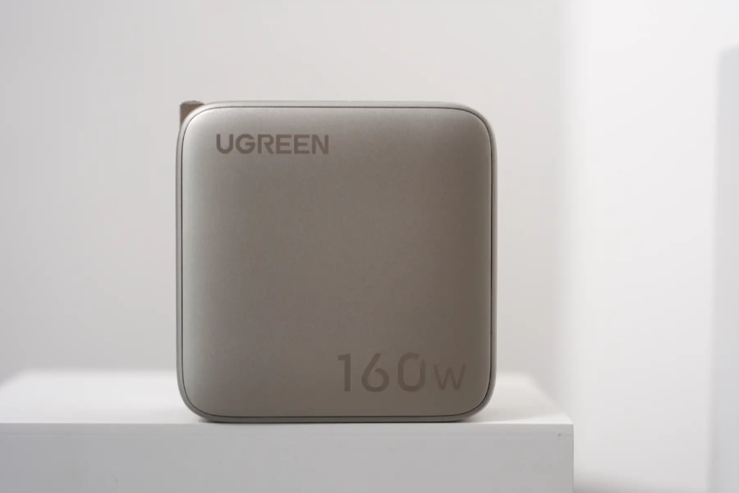 200 + 拿下绿联 160W 氮化镓!直接原地封神