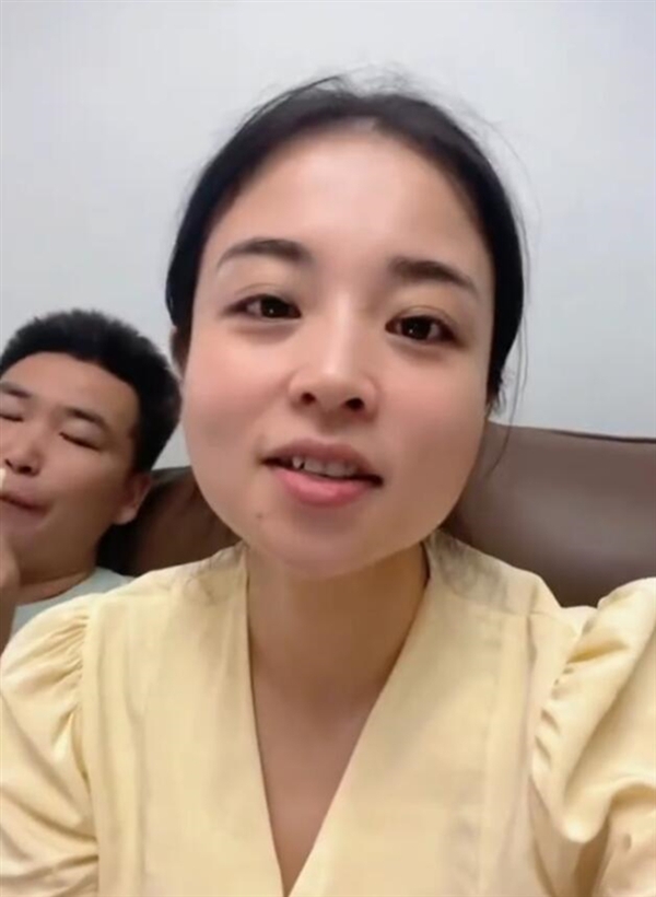 河南渝见小面老板娘第一次开直播:观看人次超20万