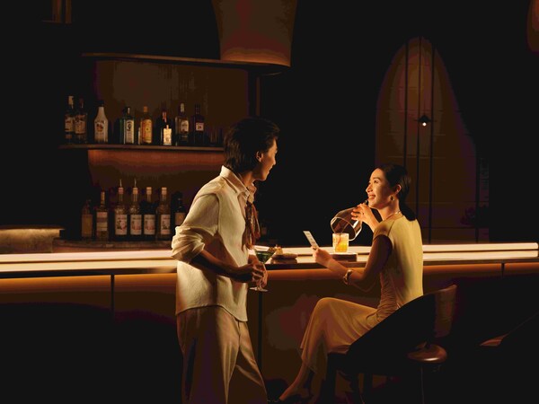 4. 铂尔曼酒店餐饮体验——“惊喜食遇”酒吧场景
