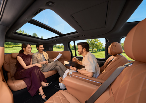 24.98万元起!零跑首款旗舰MPV D99正式上市:增程/纯电双动力