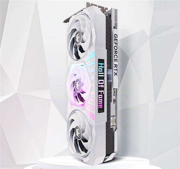 RTX 50里程碑！频率终于首破4GHz：用的还是中国特供卡