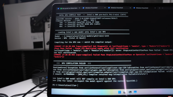 三台迷你主机硬跑70B大模型！场面十分尴尬