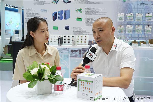 CCTV采访.jpg CCTV采访.jpg