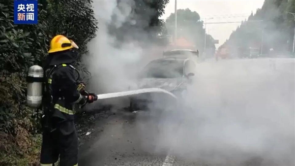 行驶中突然起火！夏季车辆自燃频发：这5件事千万别做