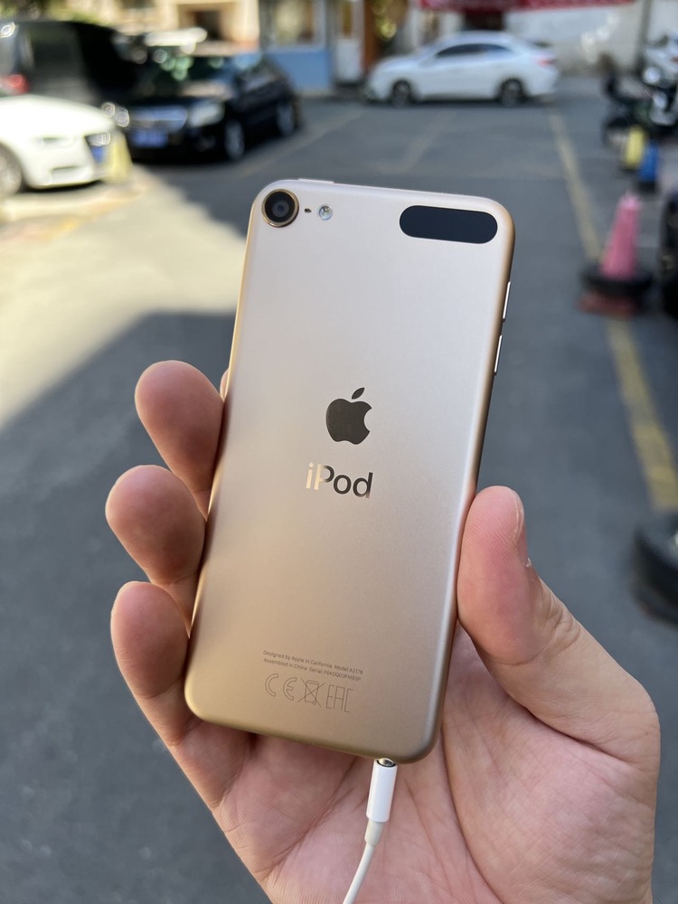 iPod touch A10 图源:不客观实验室 iPod touch A10 图源:不客观实验室