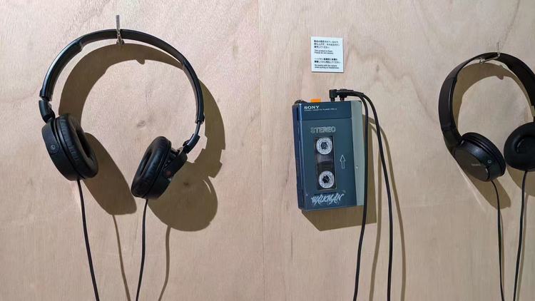 SONY Walkman TPS-L2 图源:不客观实验室 SONY Walkman TPS-L2 图源:不客观实验室