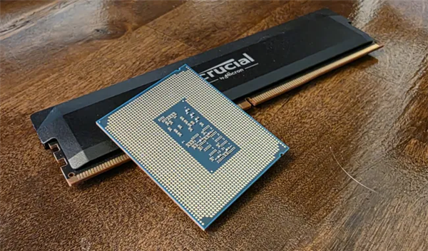  单通道DDR5比想象中更够用！酷睿Ultra 7 270K Plus单双通道差距不足5%
