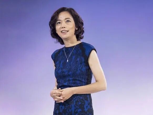 李飞飞最新访谈：我每天都在对AI的担忧中醒来_凤凰网