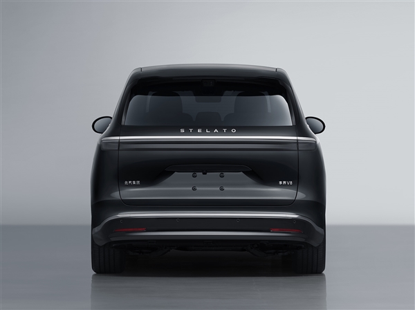 鸿蒙智行又一MPV 享界V8登陆工信部：预计售价30万级