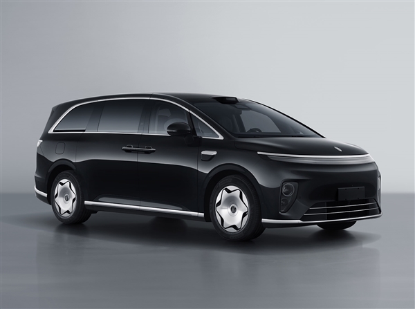 鸿蒙智行又一MPV 享界V8登陆工信部：预计售价30万级