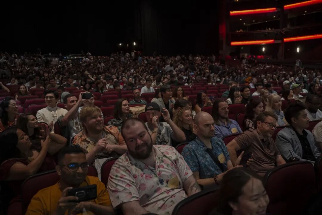 洛杉矶站的现场听众