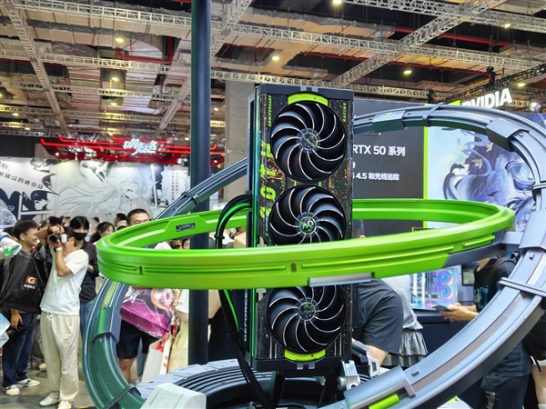 “三十而丽”的万丽：从造好一张卡到管好一整台PC