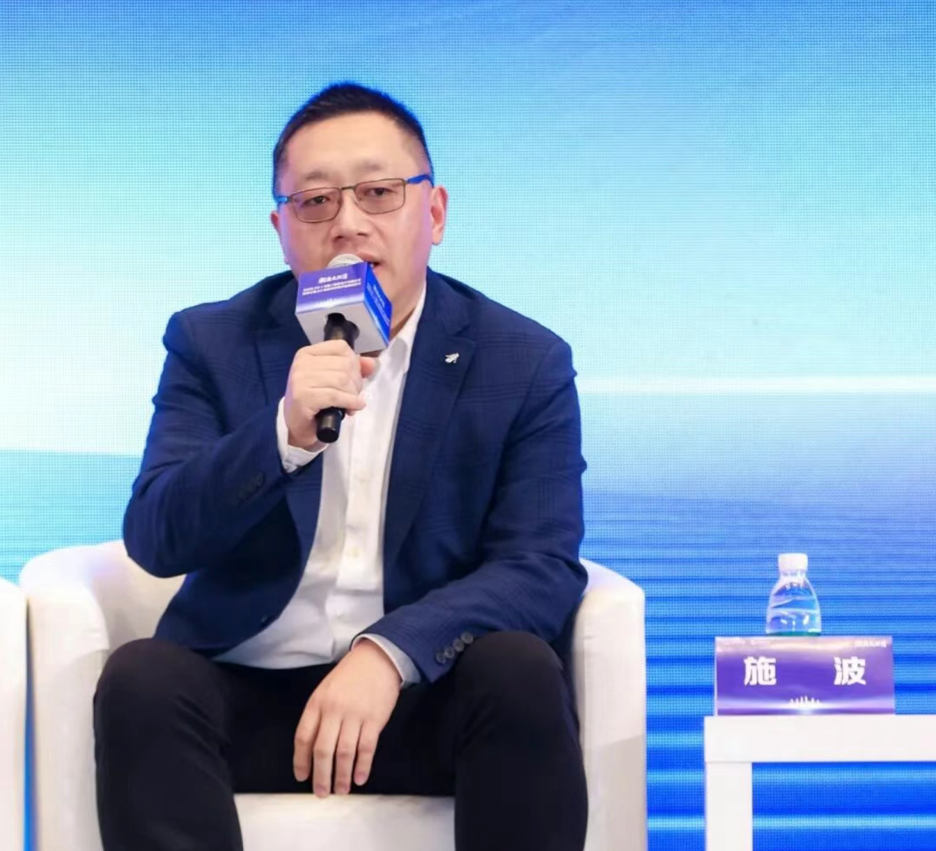 智元、经纬与国资都投了，新奇机器人半年融3轮