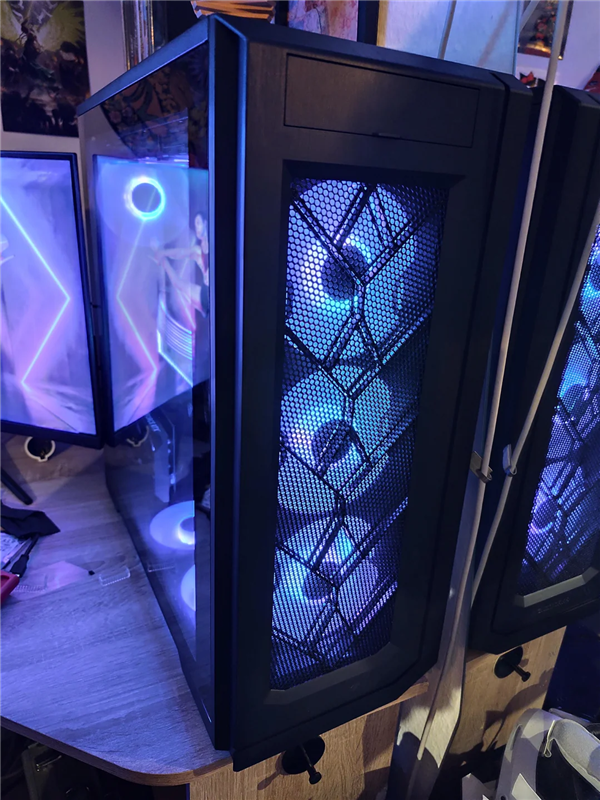 老卡别扔！ RTX 3090+RTX 3050双卡组合：实测4K 144FPS