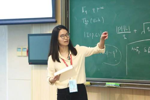 首次获得菲尔兹奖 中国数学站上了全人类的最高峰！