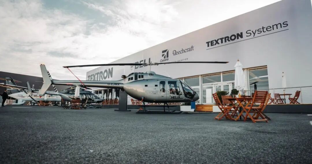 Bell’s 700th Bell 505 delivery went to a private VIP operator at Farnborough 2026, as the type surpasses 390,000 flight hours across more than 55 countries.
