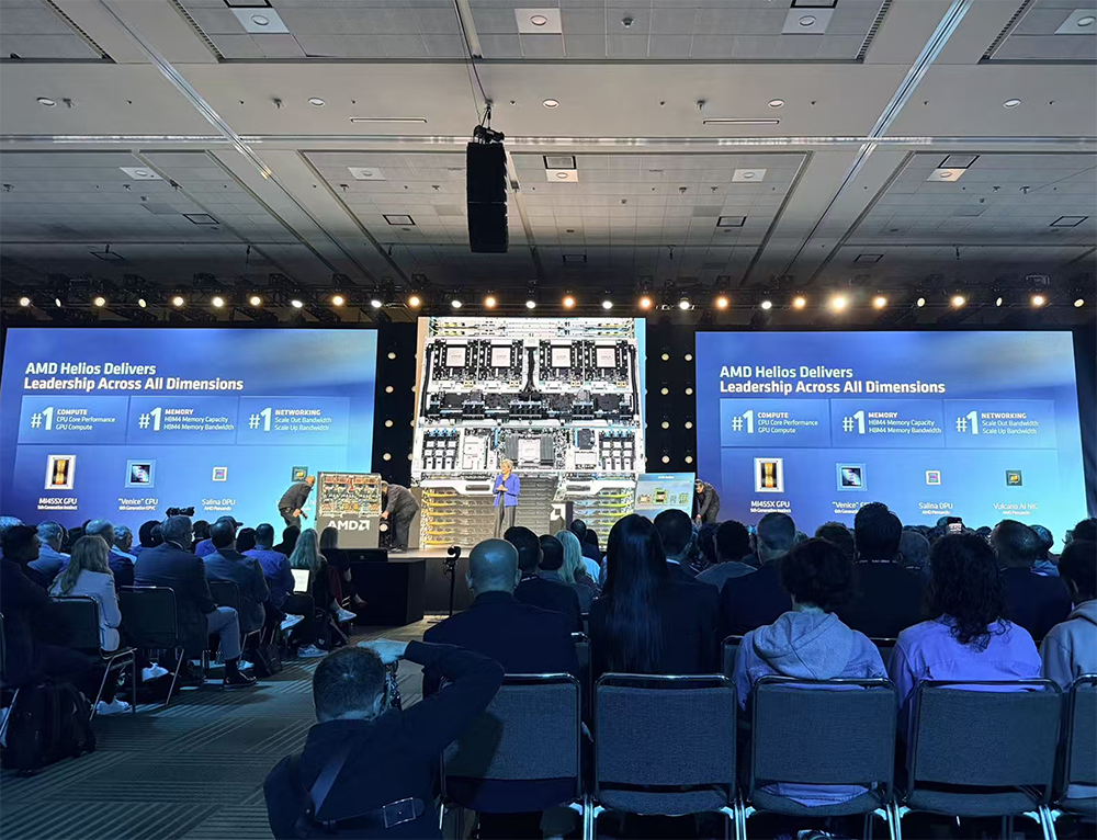 全球首颗2nm GPU来了！苏姿丰甩出“最强AI机架”，CPU性能干翻英伟达