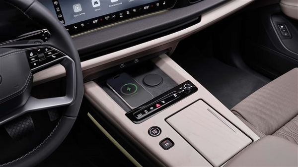 奥迪史上最大SUV登场！奥迪Q9正式发布：V8动力叫板奔驰GLS 63