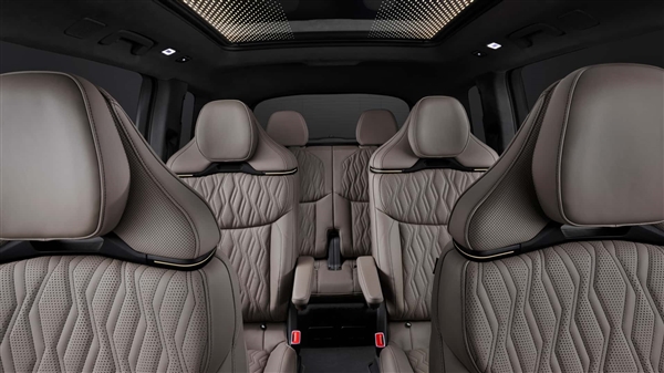 奥迪史上最大SUV登场！奥迪Q9正式发布：V8动力叫板奔驰GLS 63