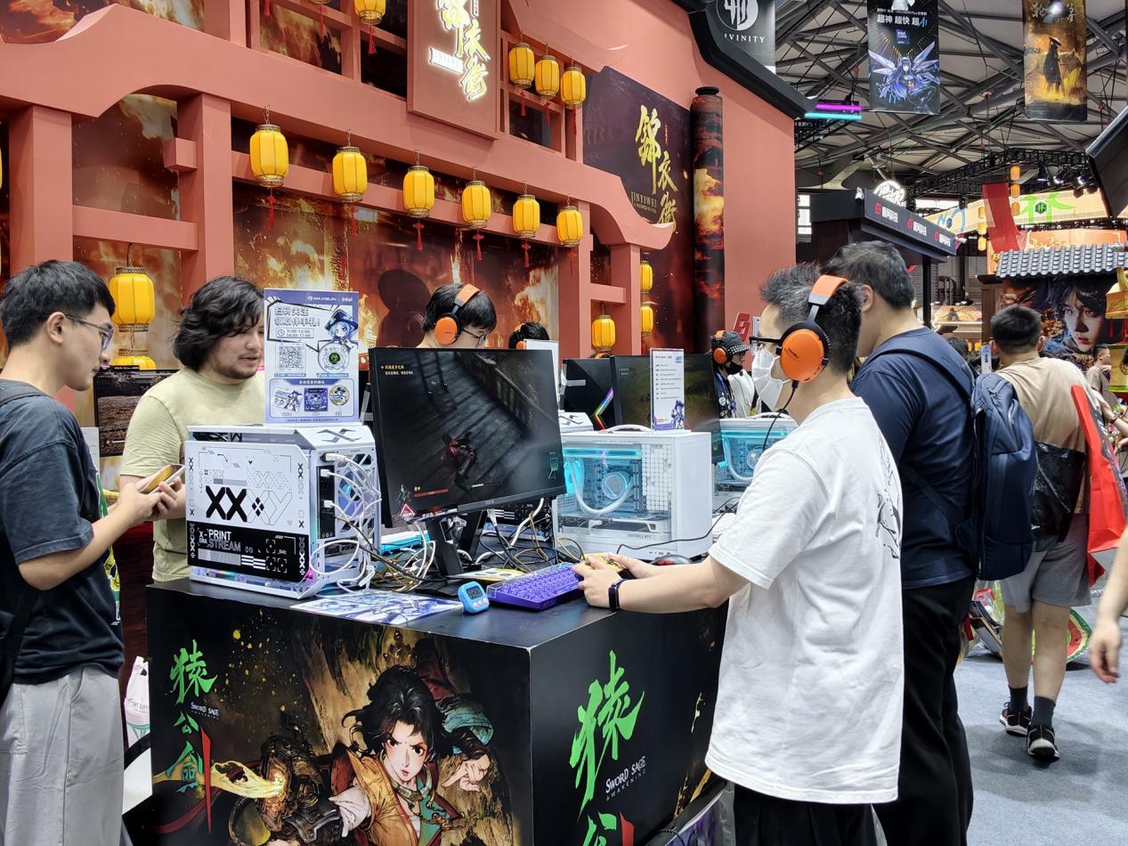 从软硬件创新到赛事生态运营：英特尔推动游戏体验升级助力电竞产业发展