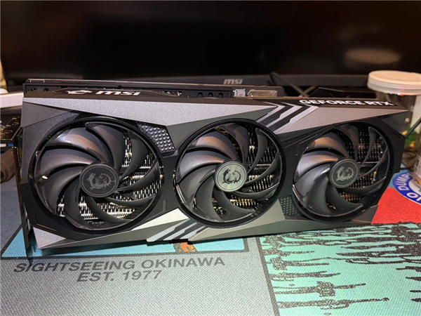 花1000多买RTX 4080想捡漏：拆开发现就一块空板！GPU、显存一个不剩