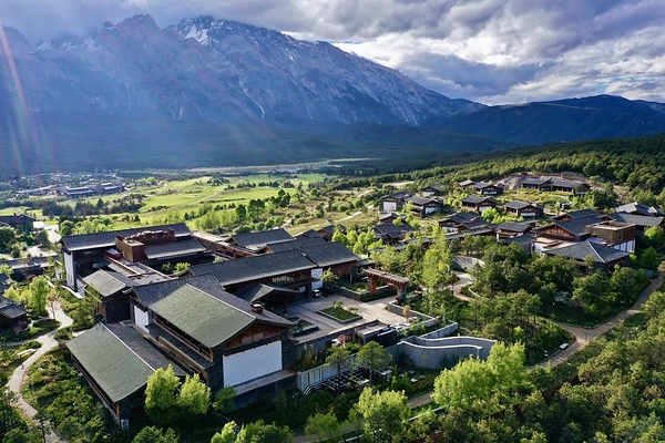 (丽江金茂璞修雪山酒店全景) (丽江金茂璞修雪山酒店全景)