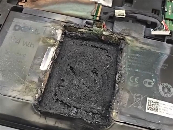 戴尔旧笔记本锂电池起火!底部烧穿大洞 SSD都被波及