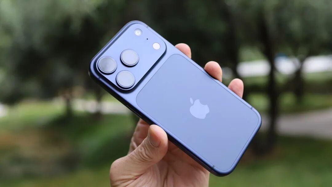 iPhone 18 Pro成本暴涨38%， 存储芯片快占整机BOM一半了