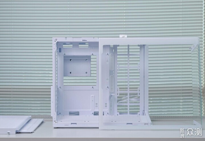 8月头铁装机：9850X3D+5070Ti星曜海景房主机_新浪众测