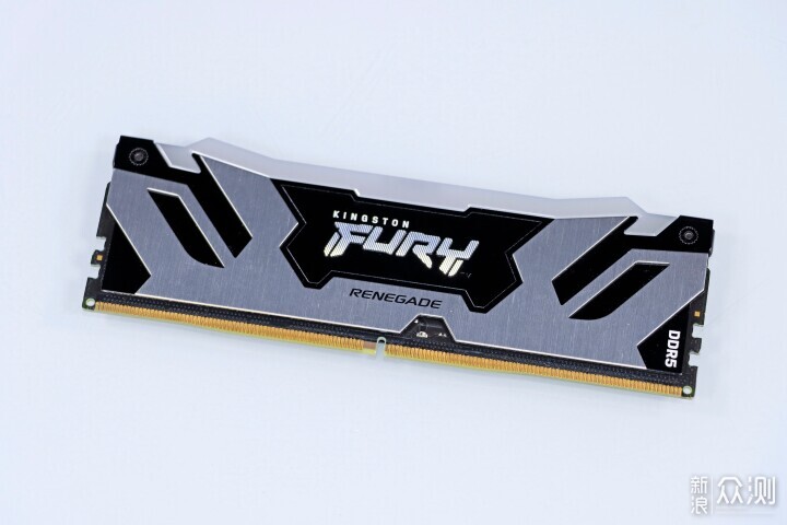 9600X 搭配单通道 DDR5 就很强了！_新浪众测