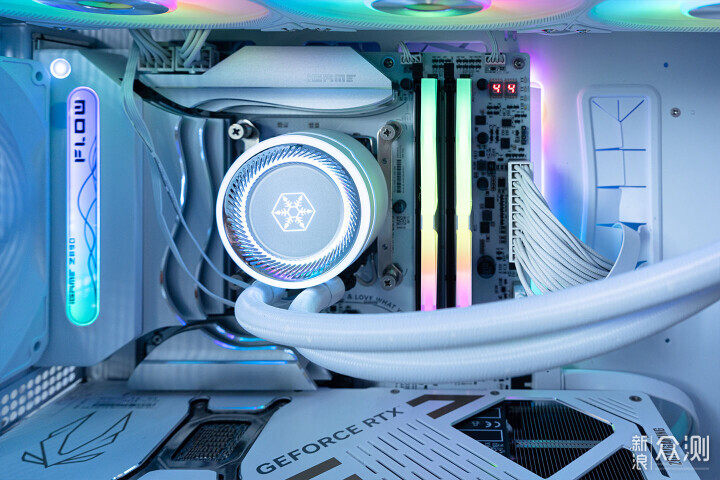 海力士颗粒，超频8000MT/s，棘蛇升卿灯条上机_新浪众测