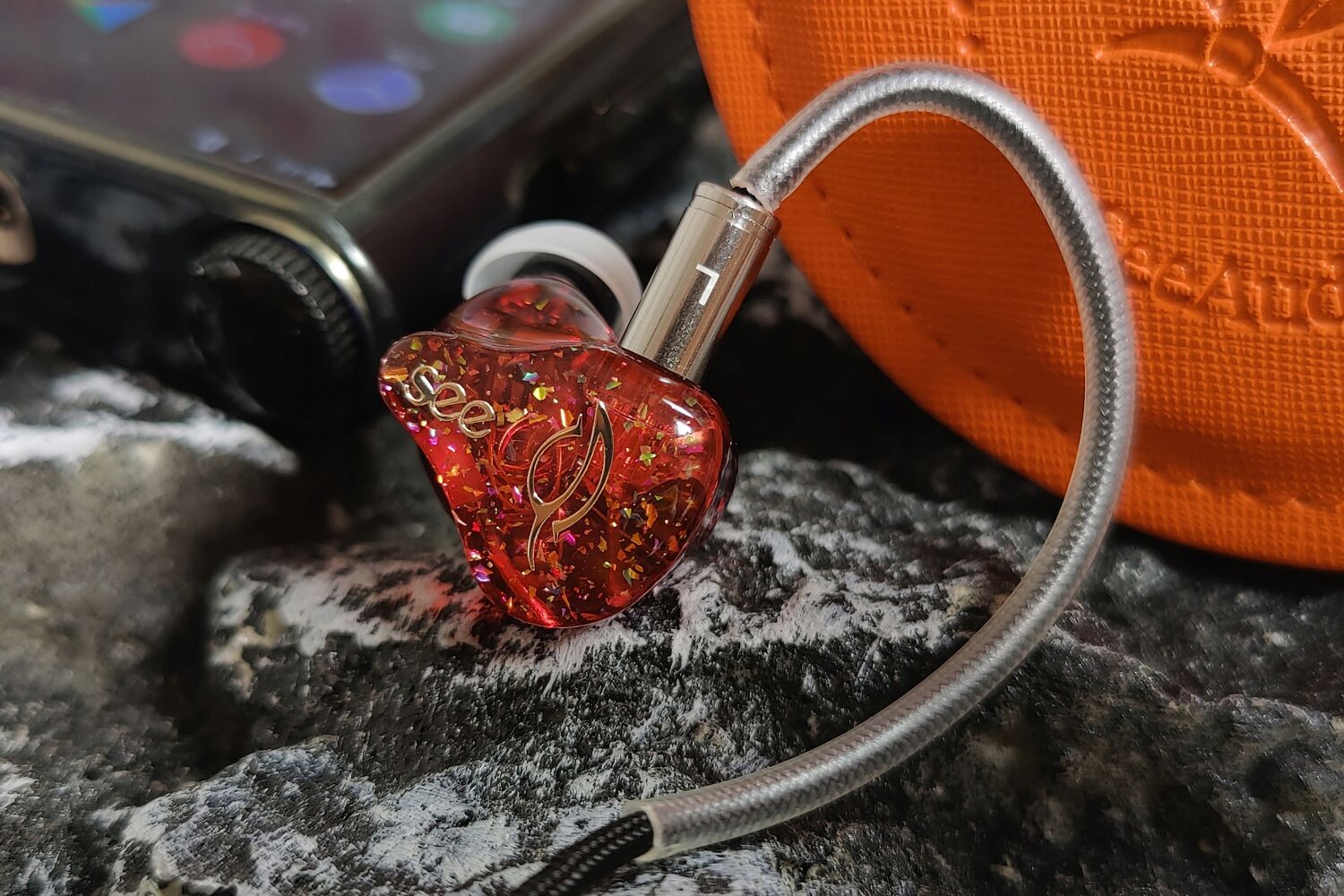 合适的前端带给你久违的感动！SeeAudio SeeU