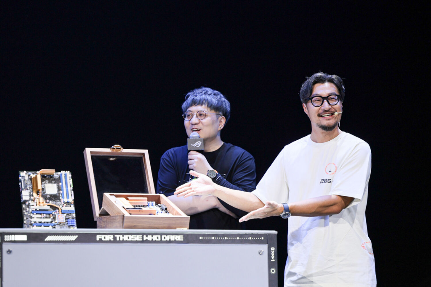 闪耀ROG DAY！ROG CROSSHAIR 2006复刻版上市