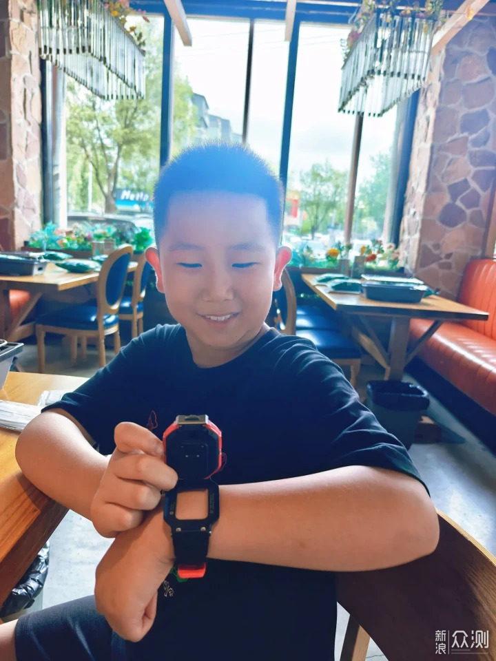 假期遛娃保镖,REDMI儿童手表 Pro体验分享!_新浪众测
