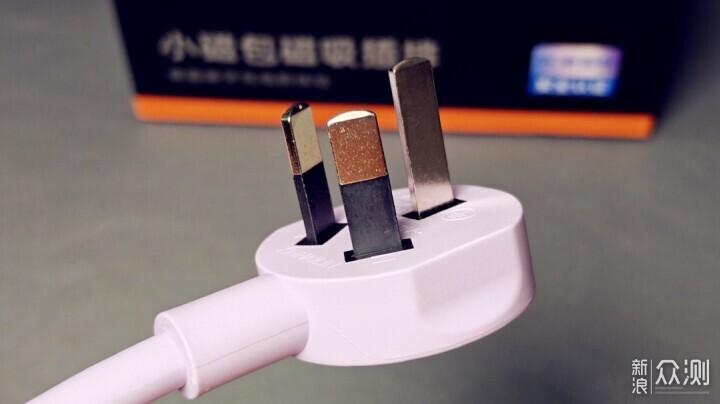 这款奥睿科小磁包磁吸插排才是整洁桌面秘密!_新浪众测
