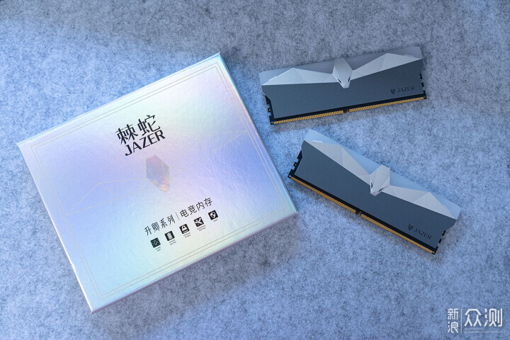海力士颗粒，超频8000MT/s，棘蛇升卿灯条上机_新浪众测