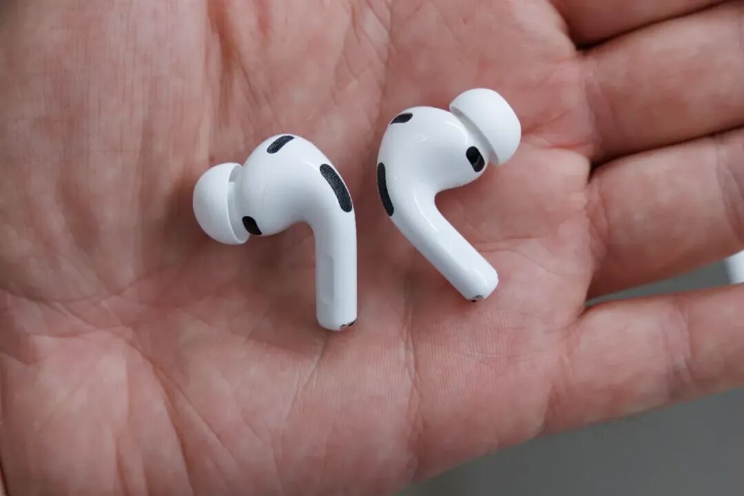 Apple AirPods Pro 3